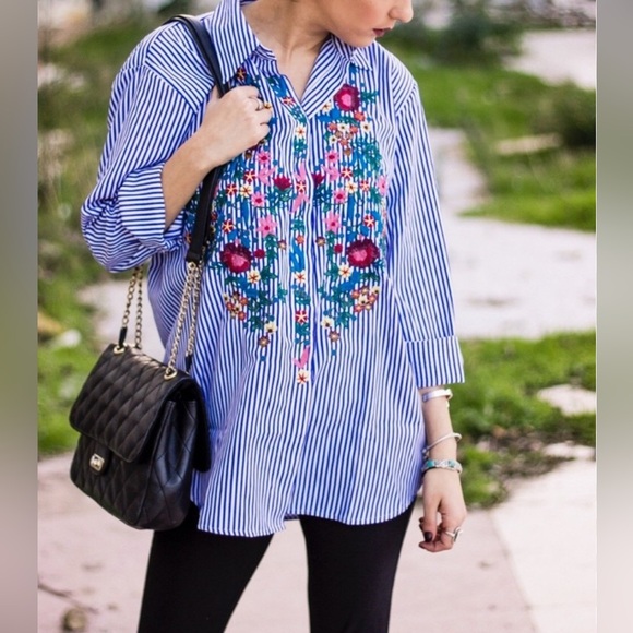 Zara oversized poplin stripe embroidery floral shirt - Picture 3 of 11